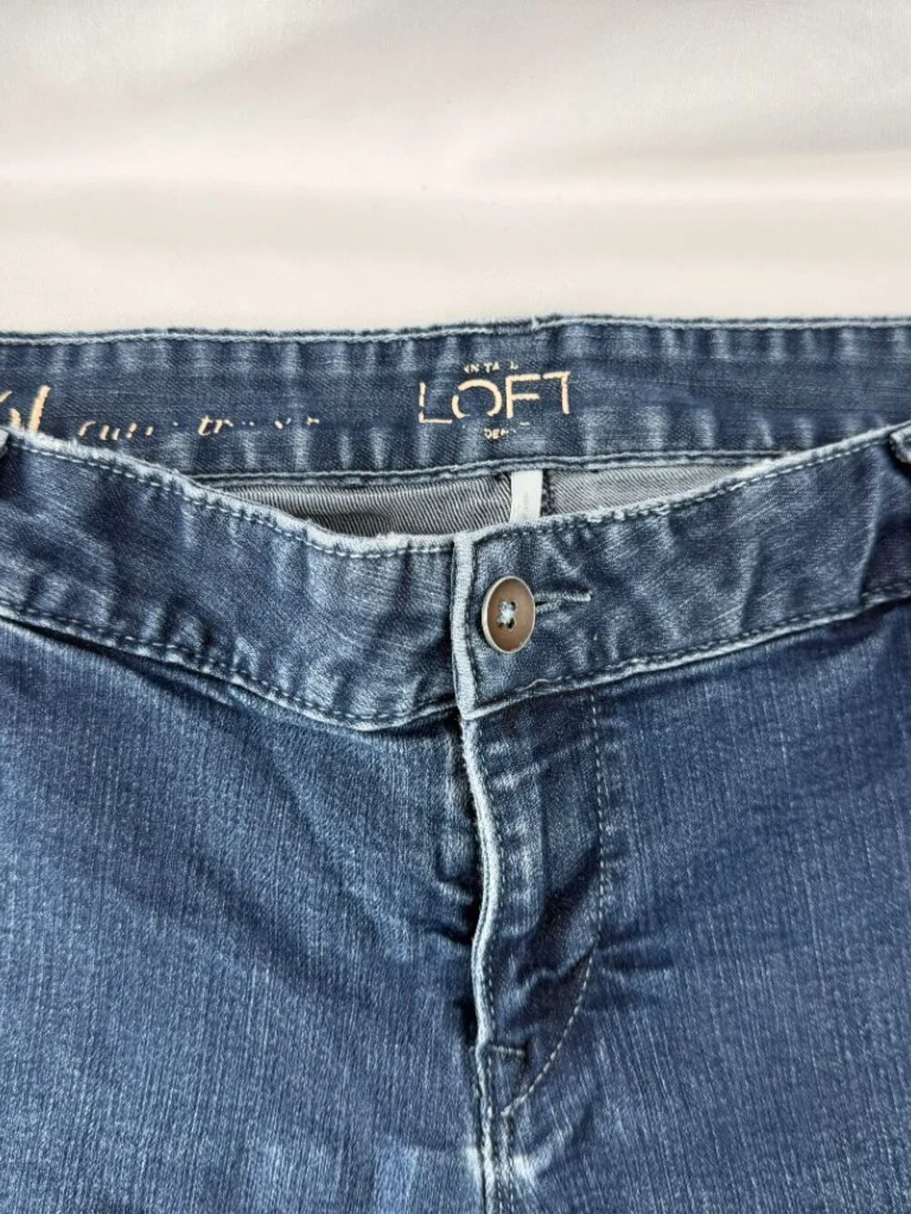 LOFT Women Blue Vintage Denim Modern Flare Jeans Stretch Pants Size 6 Regular
